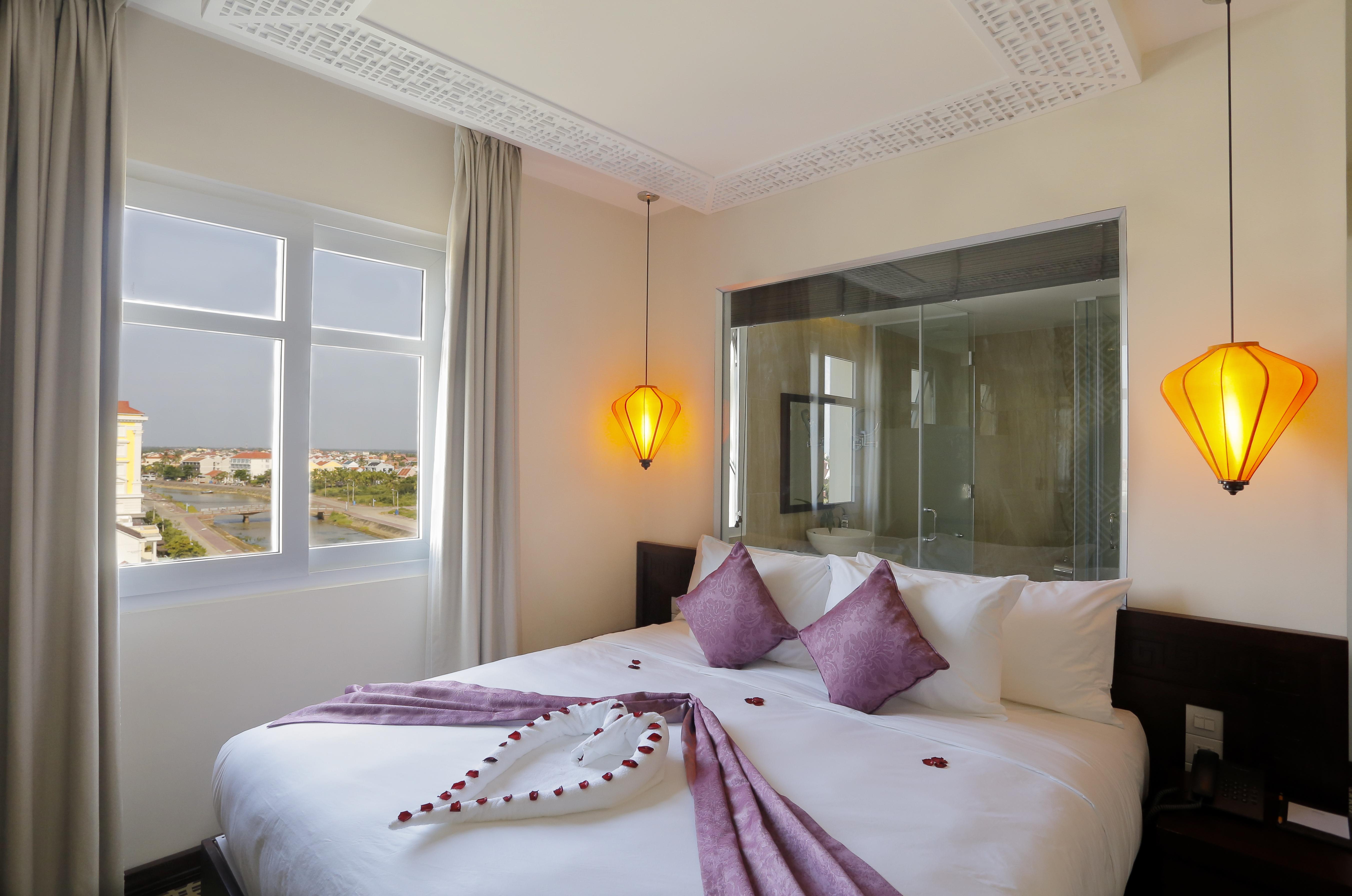 Royal Riverside Hoi An Hotel & Spa Kültér fotó