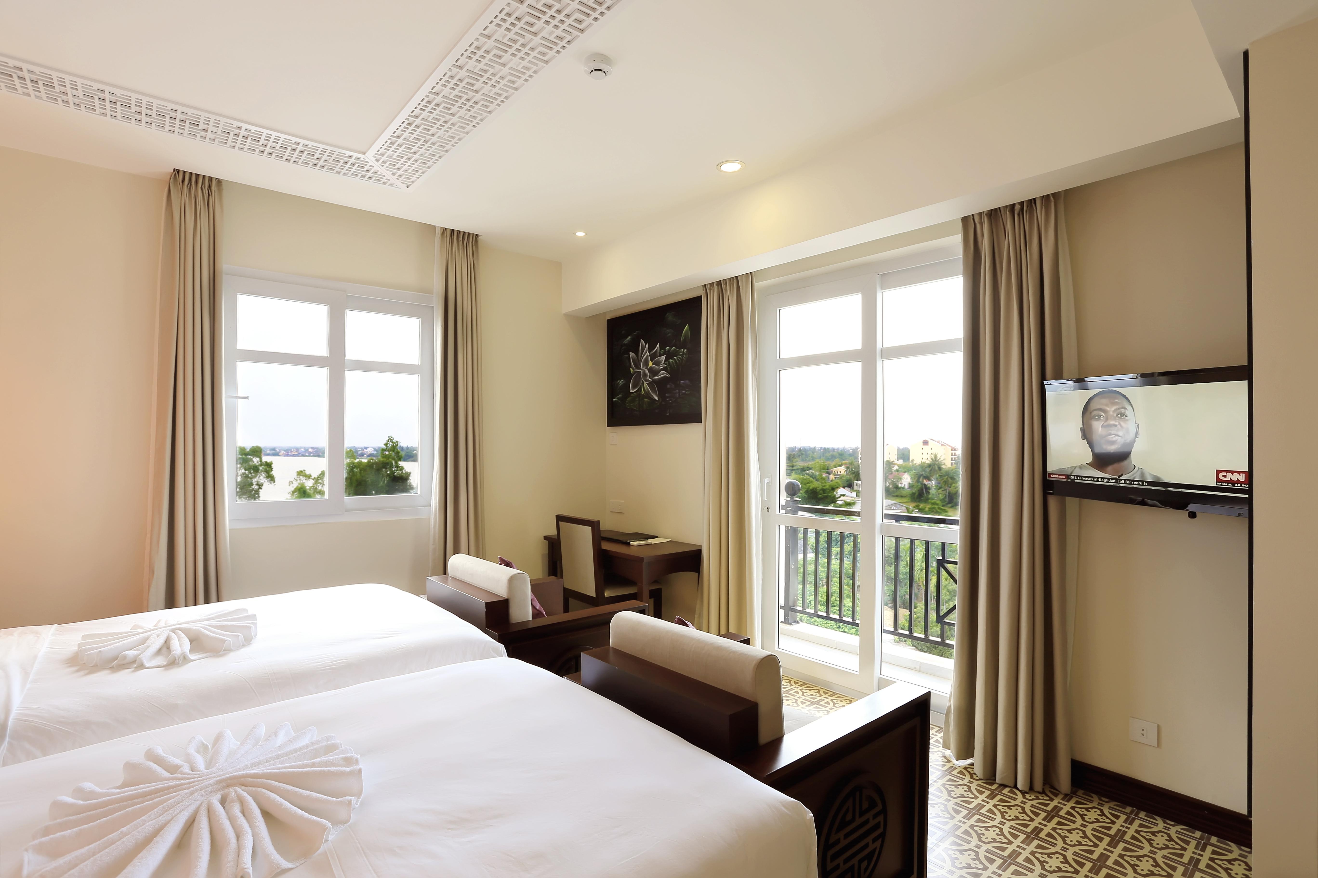 Royal Riverside Hoi An Hotel & Spa Kültér fotó