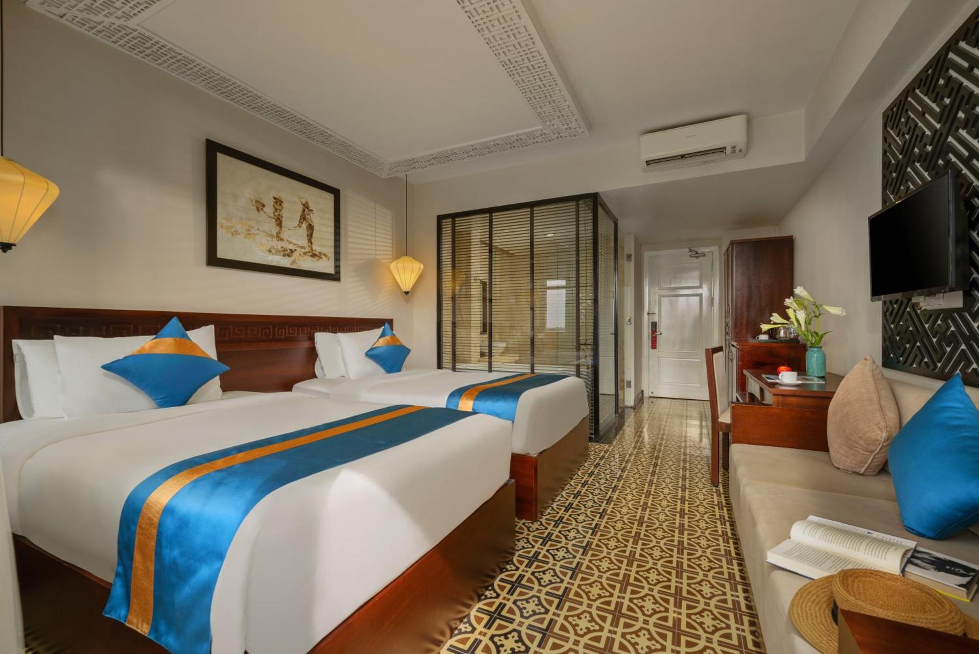 Royal Riverside Hoi An Hotel & Spa Kültér fotó