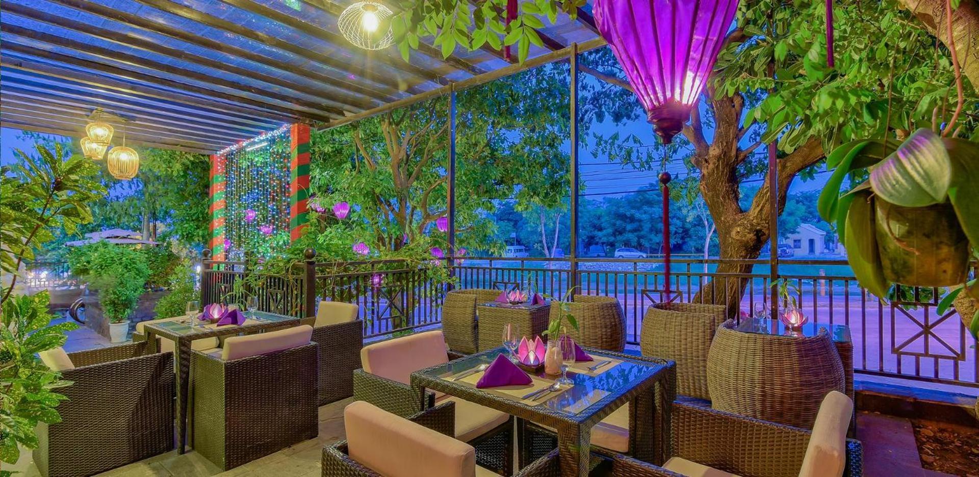 Royal Riverside Hoi An Hotel & Spa Kültér fotó