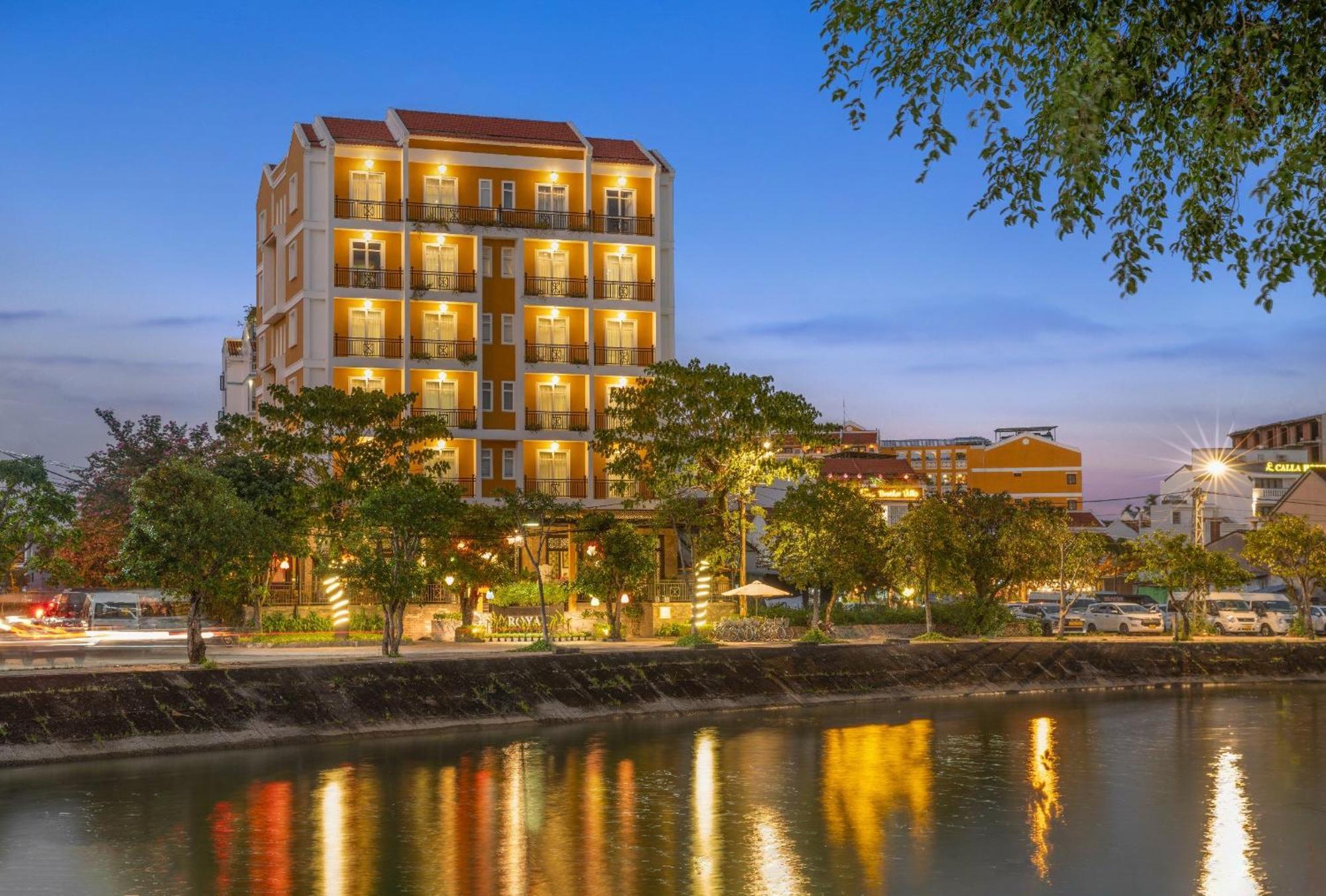 Royal Riverside Hoi An Hotel & Spa Kültér fotó